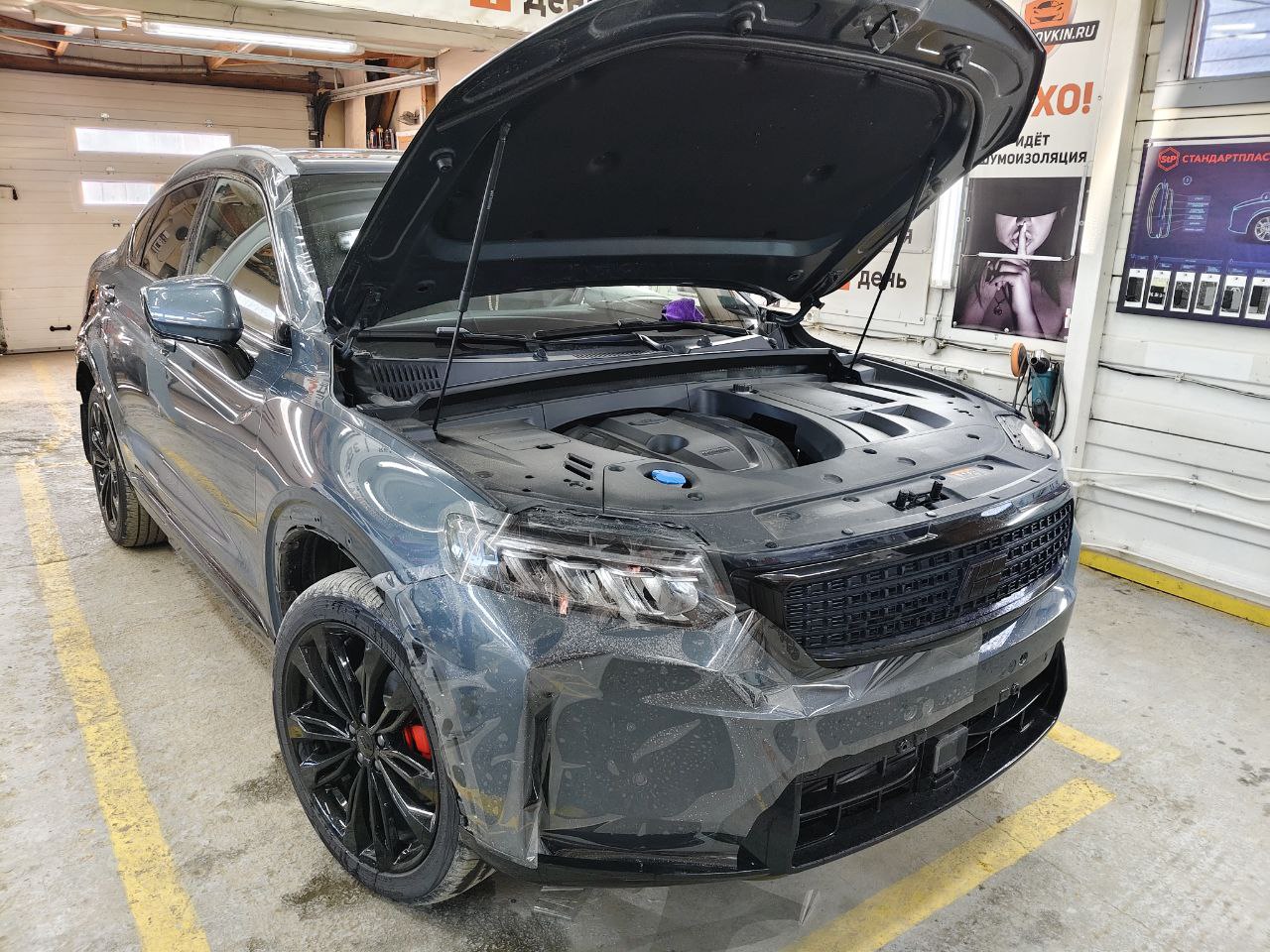 Понедельник — день защищенный: наш еженедельный отчет по оклейке